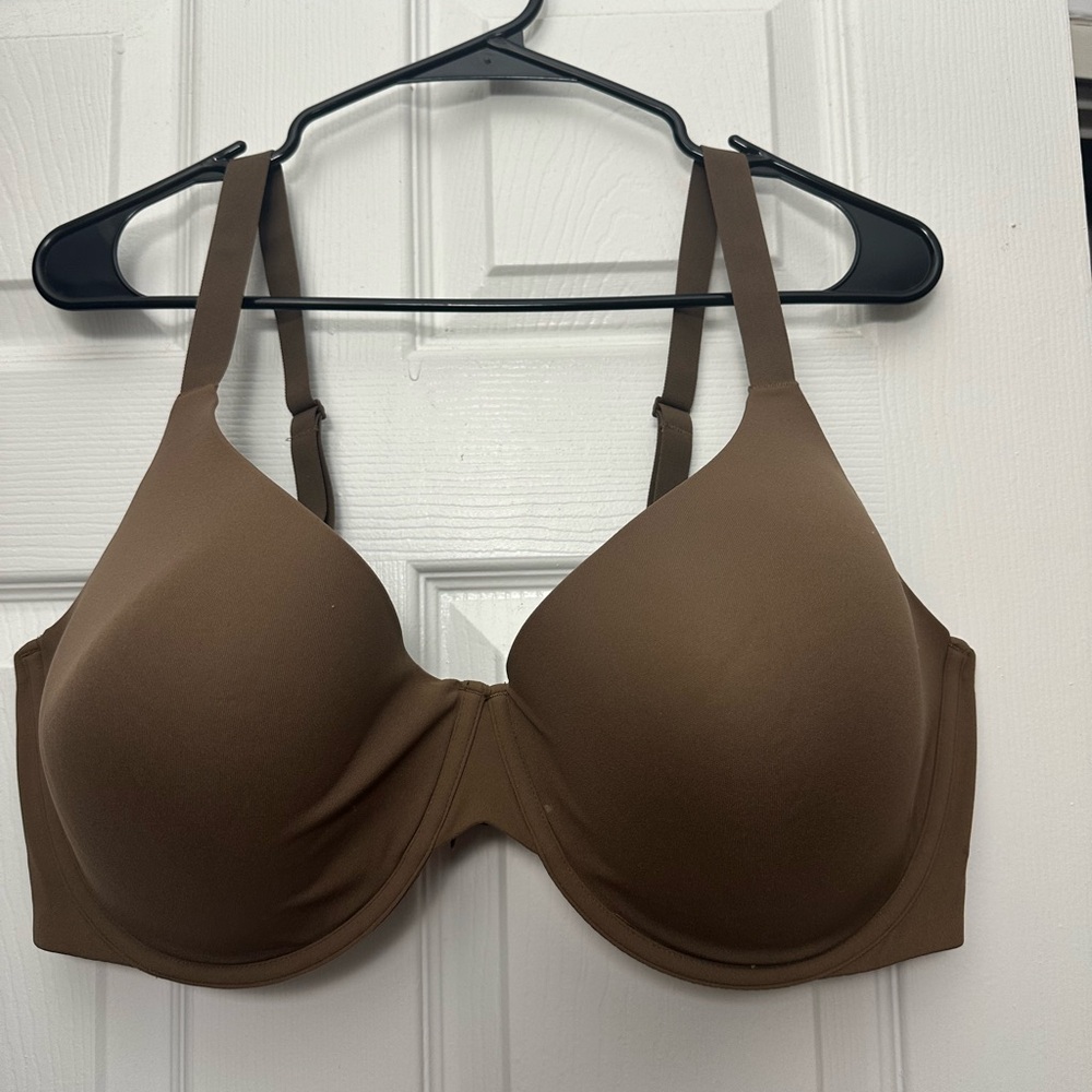 SKIMS Fits Everybody T-Shirt Bra